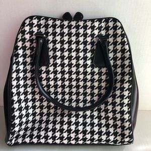 NWOT Liz Claiborne Purse Bag Black & White
